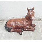 Koń leżący brązowy